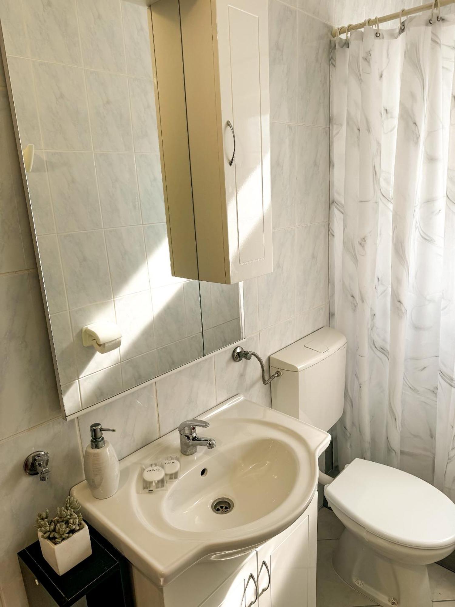 Apartmani Cvangic Vir Exterior foto